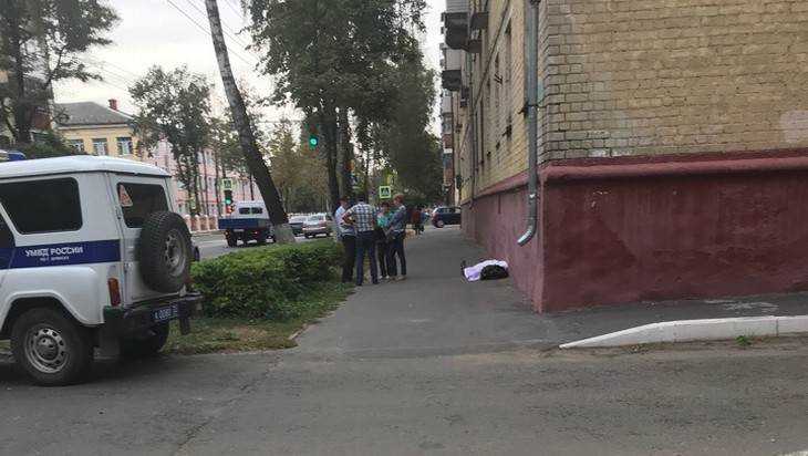 В Брянске на улице Пушкина обнаружили труп мужчины
