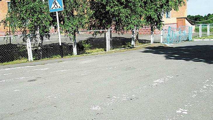 В Клинцах дороги возле школ признаны опасными для детей
