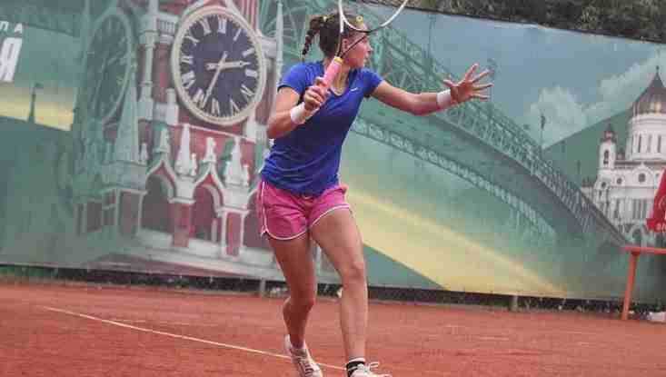 Брянская теннисистка Коваль завоевала первый взрослый титул в одиночном разряде