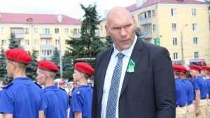 Брянский депутат Николай Валуев занялся лечением детей