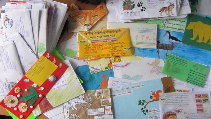 Дети написали письма в брянский заповедник бобру, ежику и дятлу