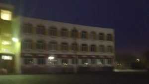 Жители Брянска пожаловались на опасную тьму возле пятой гимназии