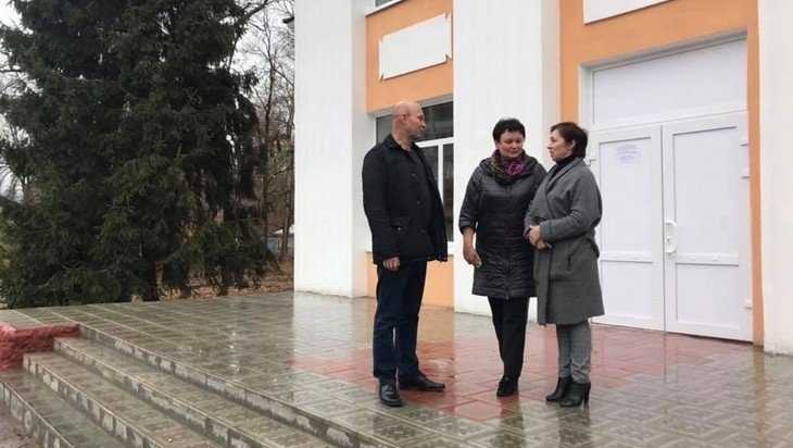 Заместитель губернатора посетил учреждения культуры Дятьковского района