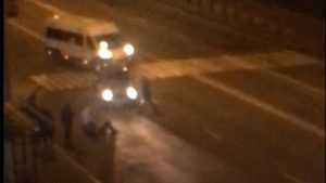 В Брянске возле Дома быта сняли видео спасения сбитого пешехода