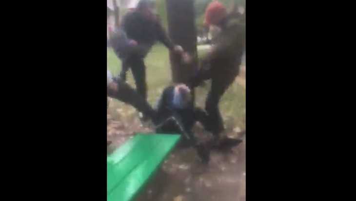 В Смоленске сняли видео о чудовищной расправе над подростком
