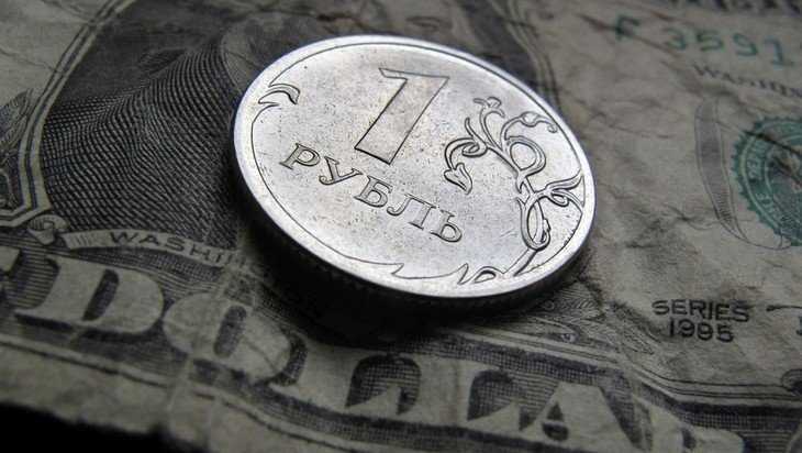 Российские банки предупредили о начале дедолларизации экономики