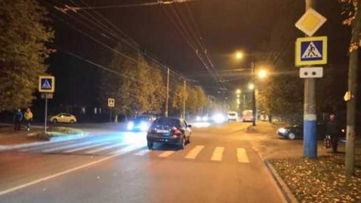 В Бежице на улице Ульянова легковушка сбила женщину на переходе