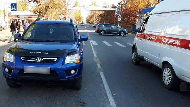 На пешеходном переходе в Новозыбкове пенсионер сбил женщину с ребенком