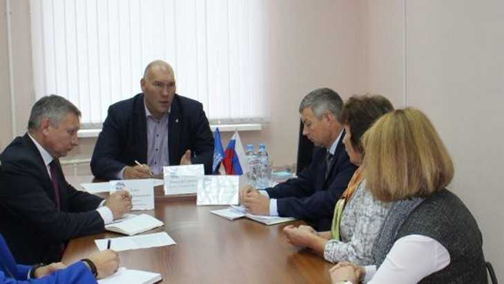 Брянский депутат Валуев пообещал напоить водой жителей Нетьинки