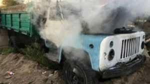 В Брянске сгорел старый грузовик ГАЗ-53