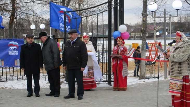 В Клетне при поддержке «Единой России» открыли сквер Победы