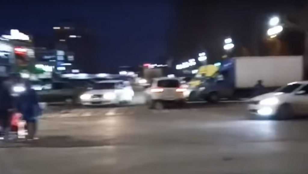 В Брянске дорожное движение на улице Романа Брянского назвали хаосом