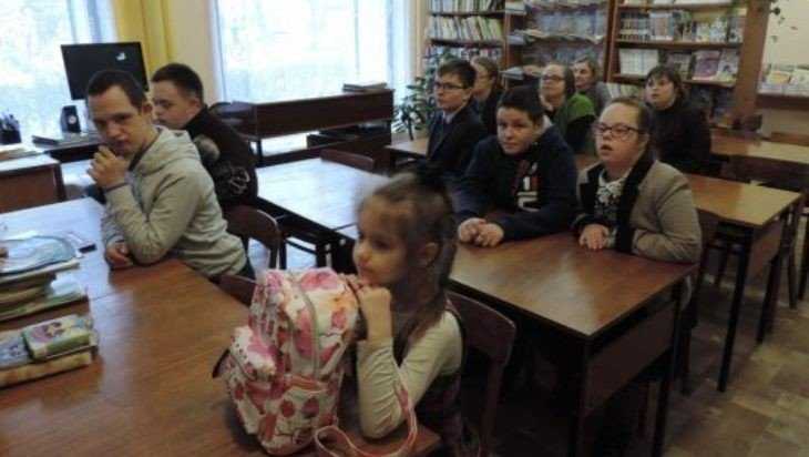 Детская библиотека Новозыбкова присоединилась к проекту «Мир для всех»