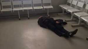 Фото пациента на полу в приемном покое больницы возмутило брянцев
