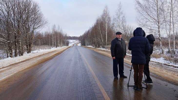 В Рогнединском районе досрочно построили дорогу длиной 6,6 километра