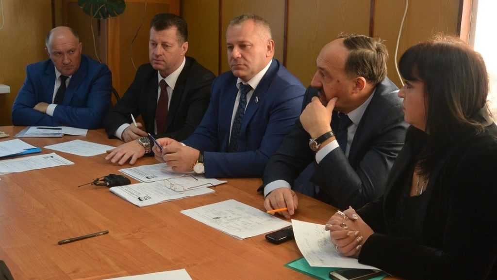 Брянский депутат Валентин Суббот провел приём граждан в Трубчевске
