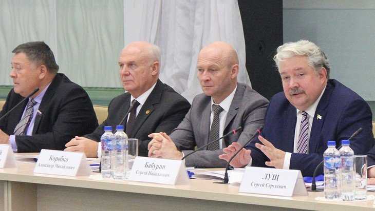 Академик Симчера оценил значение встречи россиян и белорусов в Брянске