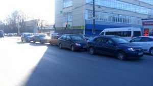 В Брянске возле «Кремния» столкнулись пять автомобилей