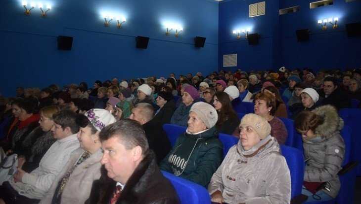 В Сураже Брянской области открыли обновлённый кинозал «Заря»