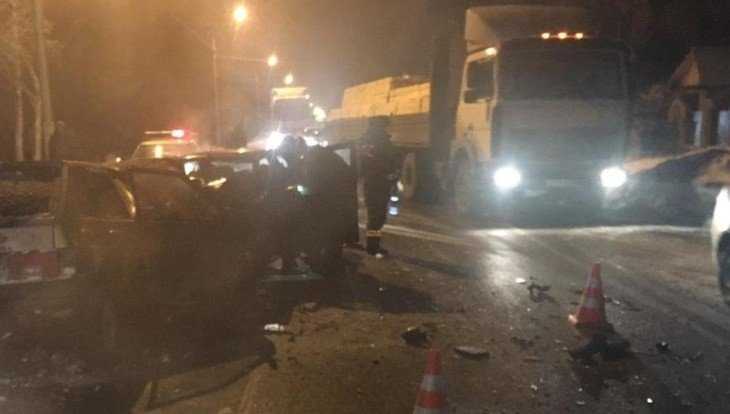 В Клинцовском районе грузовик МАЗ врезался в автобус – ранен мужчина