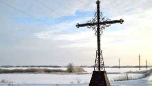 На въезде в город Мглин освятили новый поклонный крест