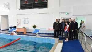 В Брянске губернатор Богомаз показал полпреду Щёголеву новый бассейн