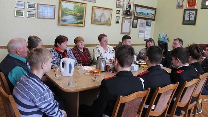 Власти Стародуба провели встречу с матерями погибших героев Отечества