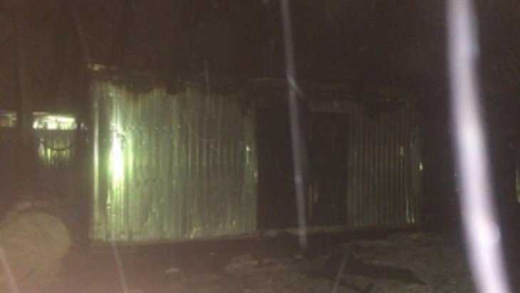 В Брянске ночью сгорели вагончики строителей Первомайского моста
