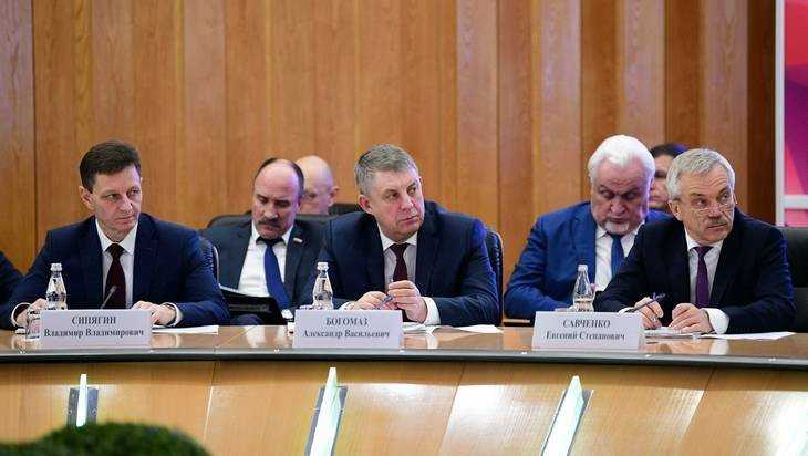 Богомаз принял участие в заседании совета при полпреде Президента