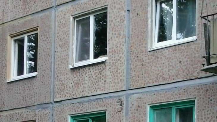 Жителей домов с газовыми плитами могут заставить заменить пластиковые окна