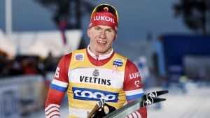 Брянский лыжник Большунов провалил масс-старт на этапе «Тур де Ски»