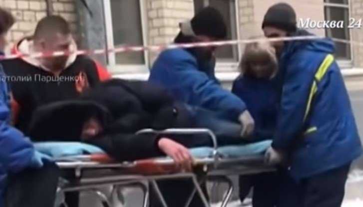 Скончался брянец, на которого рухнула глыба льда в центре Москвы