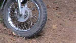 В Белых Берегах мотоциклист сбил 15-летнего подростка