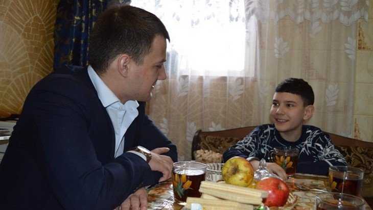 Брянские сторонники «Единой России» вселили надежду больному мальчику