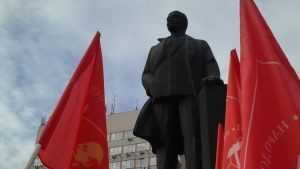 Брянские коммунисты провели незаметный митинг