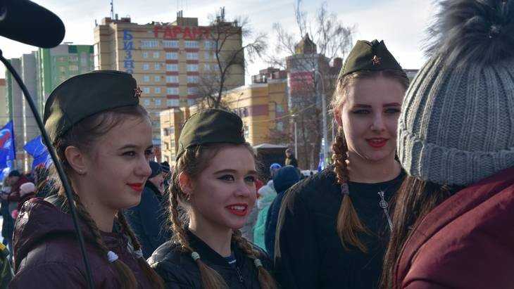 В Брянске на Кургане собралась тысяча сторонников «Единой России»
