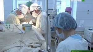 В брянской больнице провели сложную операцию на сонной артерии