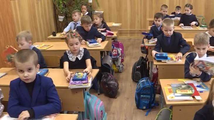 В Брянской области из-за гриппа и ОРВИ на карантин закрыли 11 школ