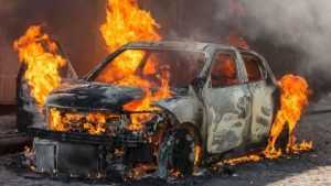 В Фокинском районе Брянска сгорел легковой автомобиль