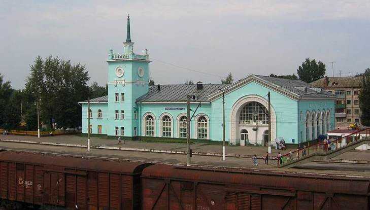 В Брянске возле станции Орджоникидзеград на два дня закроют переезд