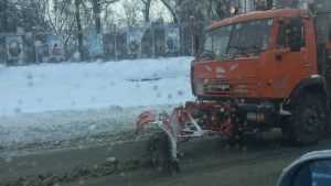 Брянским чиновникам дали рецепт для очистки дорог от снега
