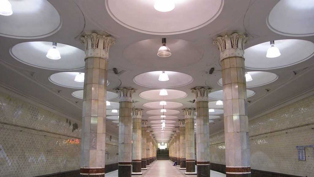 Брянские специалисты сделали уникальные светильники для метро