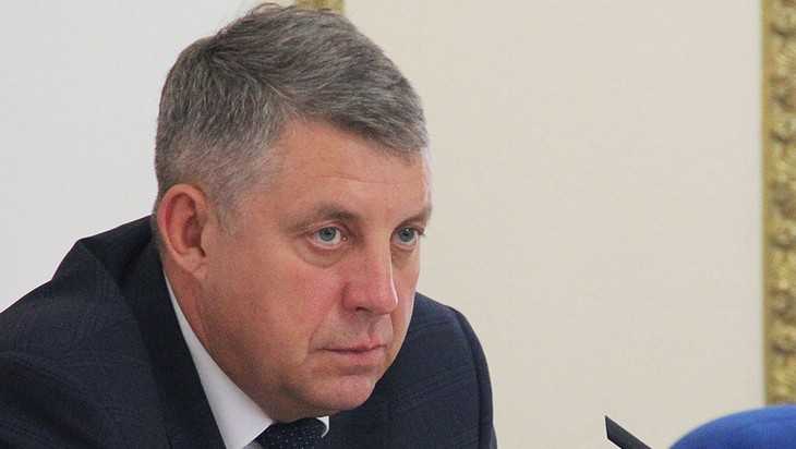 Брянский губернатор обрушился с обвинениями на депутатов и чиновников