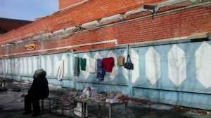 Безумие по-брянски: обрушившееся возле рынка здание будут достраивать