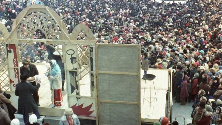 Старые снимки рассказали о праздновании Масленицы в Брянске 1981 года 