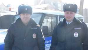 Брянские полицейские выручили из беды семью курских футболистов