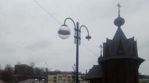 Вандалы на набережной Брянска разбили плафоны новых фонарей