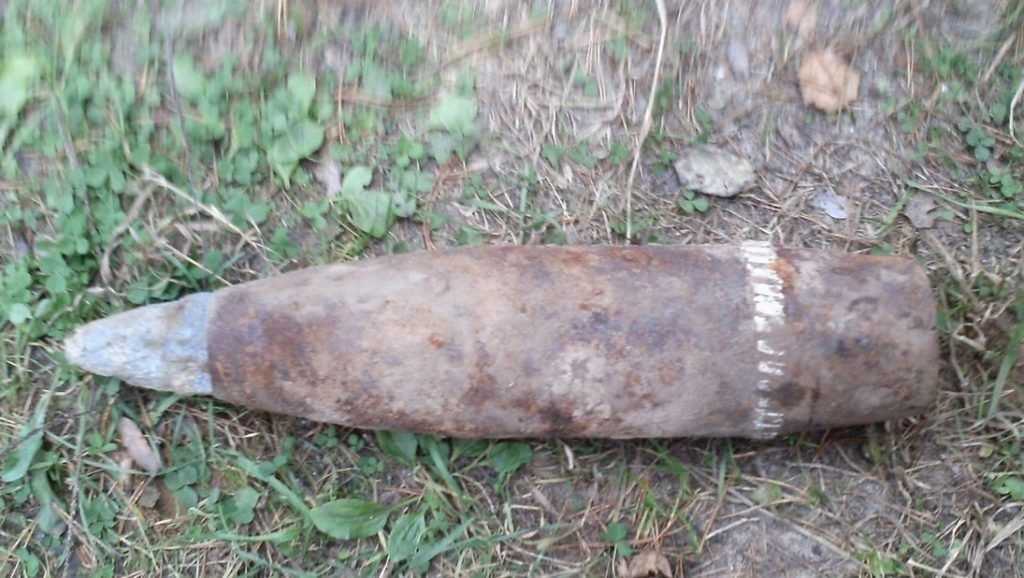 В Новозыбкове обнаружили снаряд времён войны