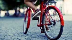 В Брянске в грузовик врезался 9-летний велосипедист