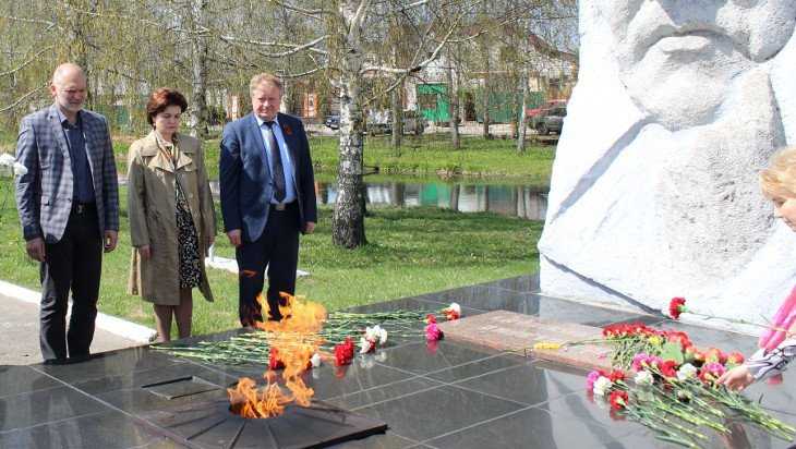 «Подобную трагедию допустить нельзя»: в Новозыбкове прошел митинг памяти Чернобыля